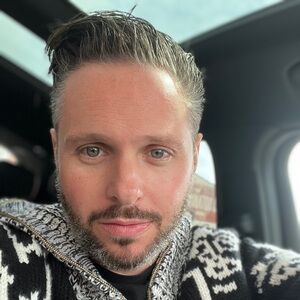 Meet your Posher, Logan